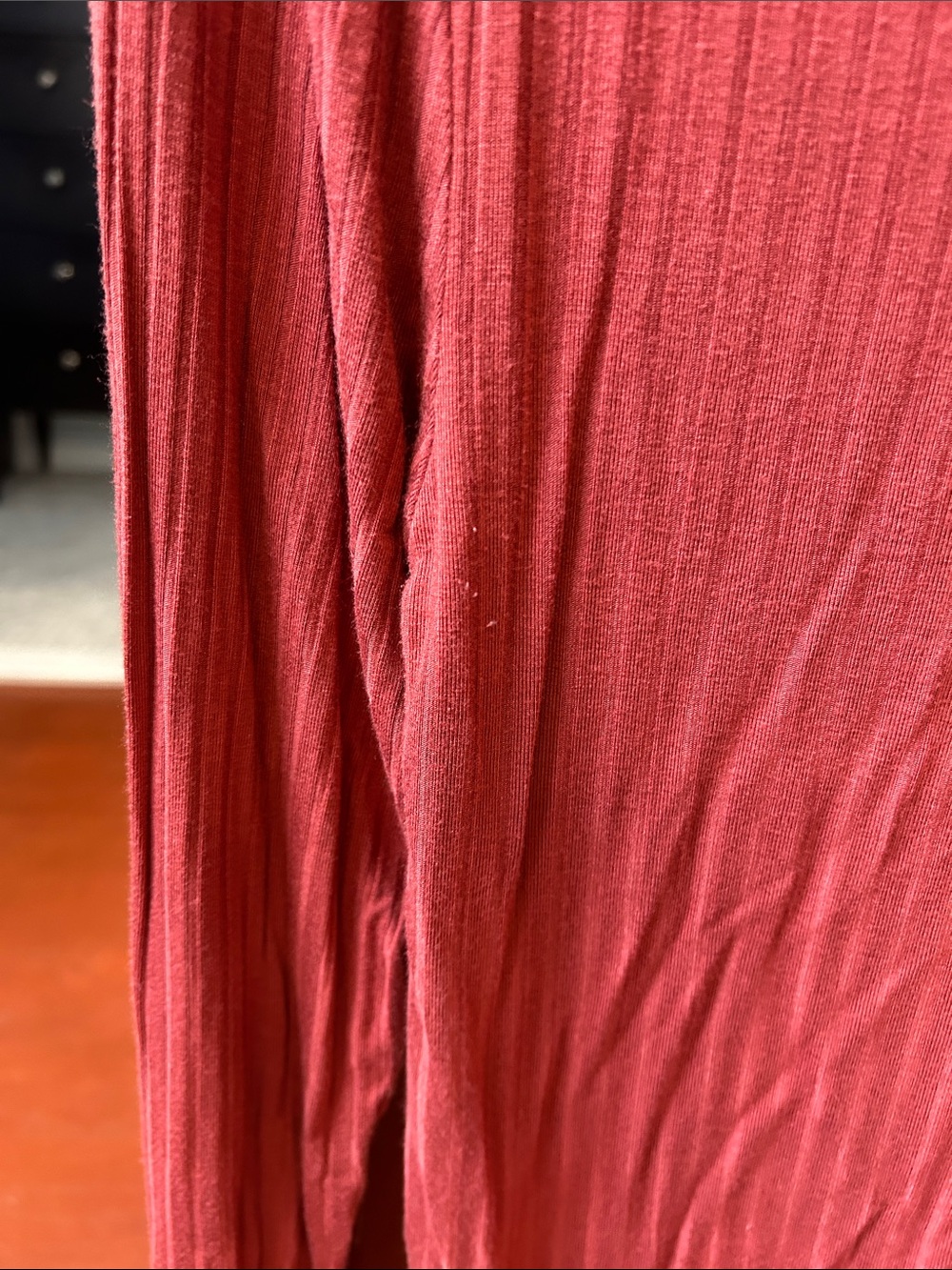 Alya Rust Red Ribbed Long-Sleeve Top with Ruffle Neck - Picture 7 of 10